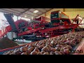 Le déterreur DOWNS DG280 CropVision: Le trieur optique de nouvelle génération pour pommes de terre.