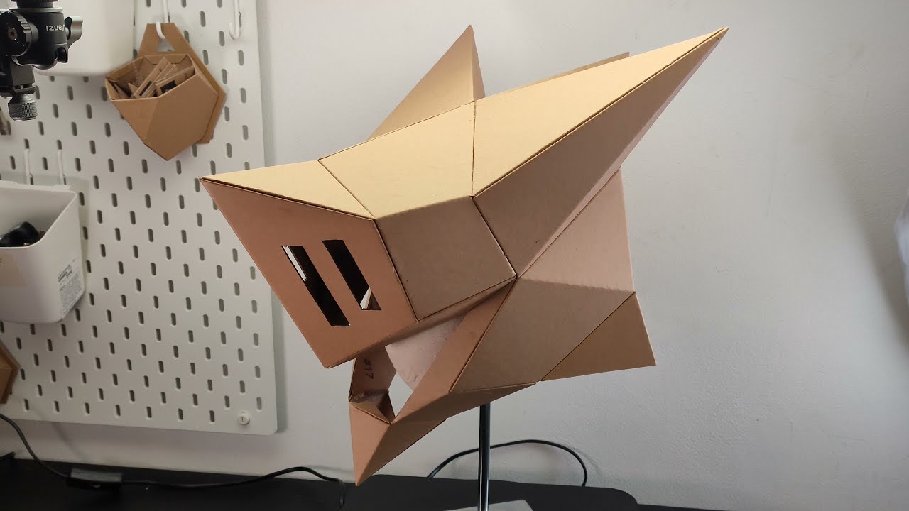 Knight helmet with sharp horns Video Walkthrough