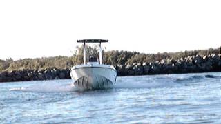 Truline vessel accelerating to planing speed