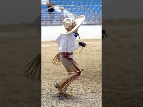 ¿Qué lleva un traje de charro? - UnoTV