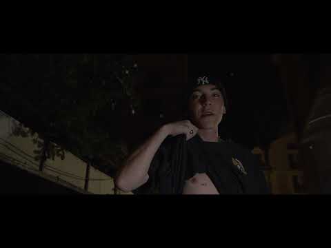 Czachu ”Miejski Surfing”  (Official Music Video)