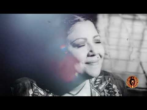 Andrae Crouch & Tata Vega - Oh It Is Jesus