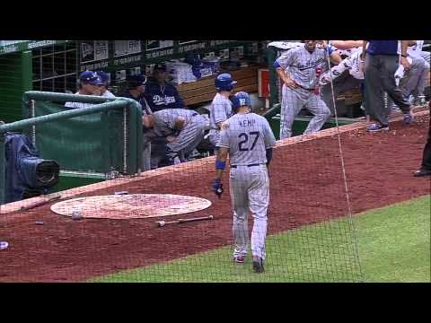 2013/07/21 Kemp exits with injury