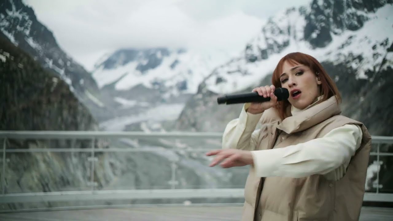 Miniature de la vidéo Suzane • Concert à la Mer de Glace (Bande annonce) du film Suzane en concert à la Mer de Glace