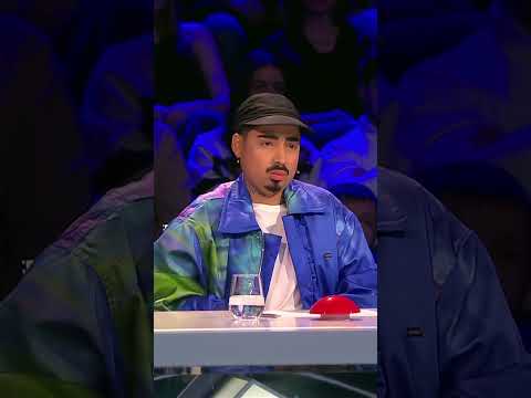 Video Thumbnail: Rosa kombiniert Cello und Gesang 🫣 | Das Supertalent 2025