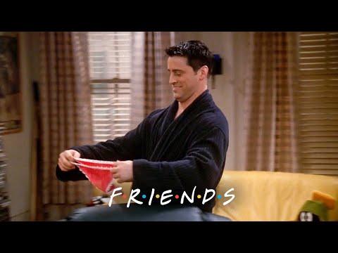 【フレンズで英語】ジョーイが女性用下着を着てみたら…？！