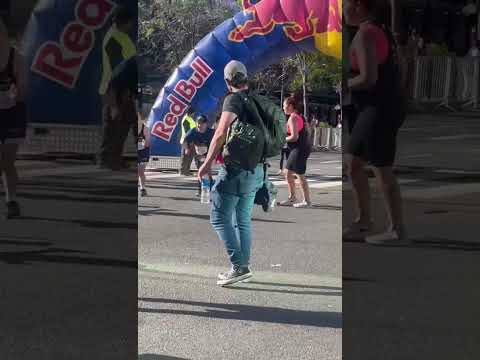 22/11/2025 - CORRIDA ESPECIAL, AV 9 DE JULIO, BUENOS AIRES, ARGENTINA. #down #downsyndrome