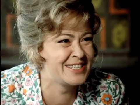 Chalupáři 9  díl   scéna Bohdalová Prachař s ovocnými knedlíky