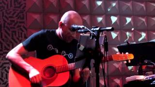 John Ulhoa - Televisão de Cachorro (Pato Fu) - Studio SP 07/03/2012