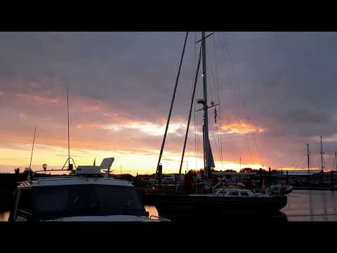 Contest 44cs, unser Schwester Schiff die Playmobil kommt in den Hafen von Norderney.