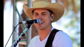Waiting by Dustin Lynch with Photos (HD)
