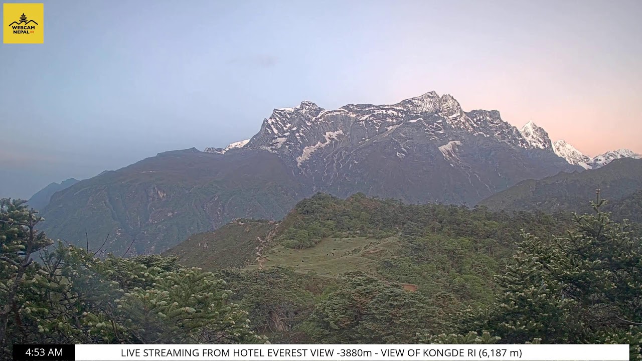 Live webcam view of Kongde Ri from Hotel Everest View