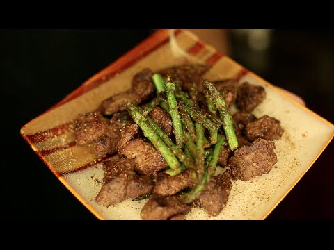 Seasoned Steak Bites with Asparagus