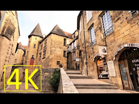 SARLAT-LA-CANEDA 4K (Dordogne, France). A ridiculously beautiful medieval town.