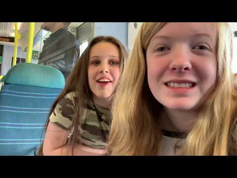 Brighton 2 - shopping and children’s parade // C and Q 52