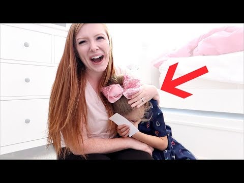 download lagu mp3 mp4 Taylor Swift Tickets, download lagu Taylor Swift Tickets gratis, unduh video klip Taylor Swift Tickets