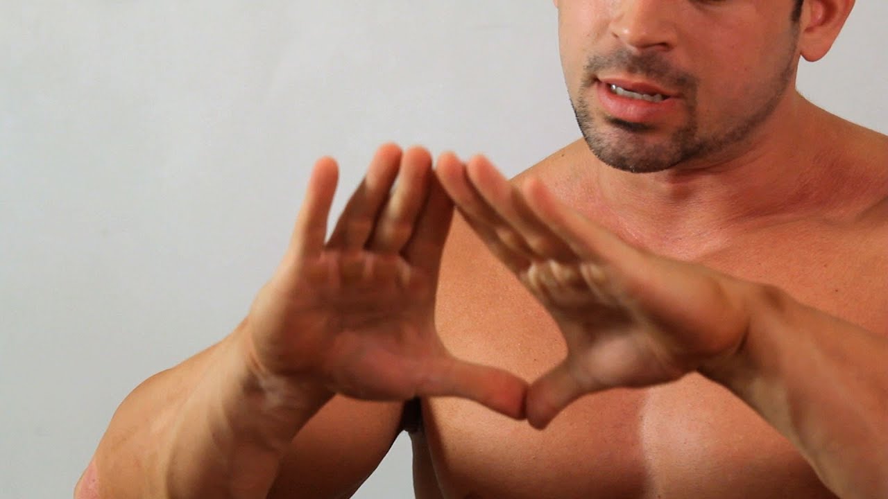 How to Do a Diamond Push-Up | Arm Workout - YouTube