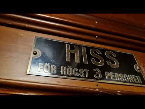 114 years old!!! 1909 AEG (upgraded) elevator @ Badhusgatan 16, Södertälje, Sweden