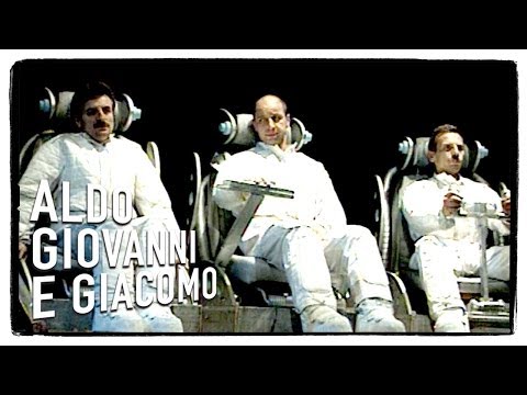 How to go to space | Aldo Giovanni e Giacomo
