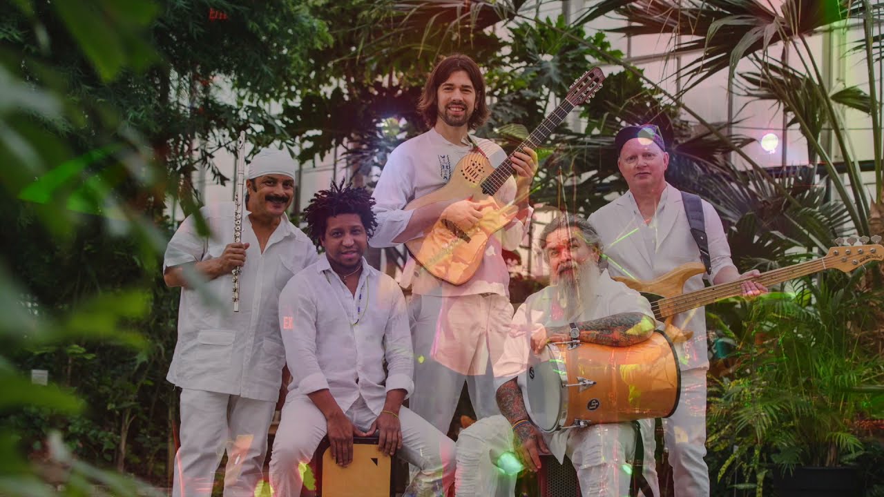 Promotional video thumbnail 2 for De Tierra Caliente