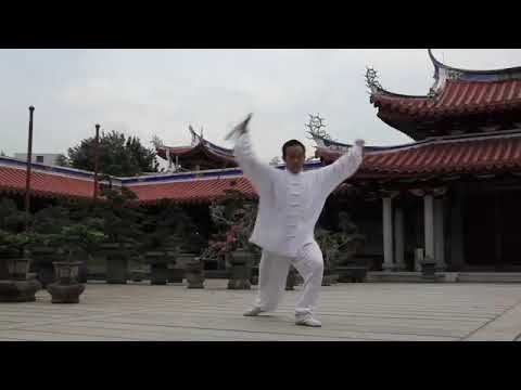 Master Daniel Tan   Tai Chi Sword  32 Yang Style