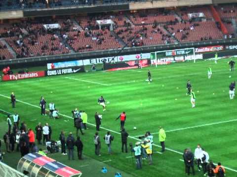 Yoann Gourcuff and Jaroslav Plasil warming up at the Parc des Princes