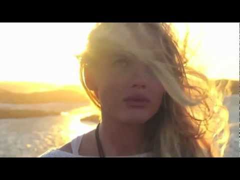 Benoit Cassar & Jul de Grenelle - August Feat. CalendarGirl