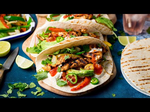 Chicken Fajitas | Simple delicious family dinner!