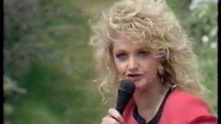 Bonnie Tyler performs Where Were You on Summer Scene