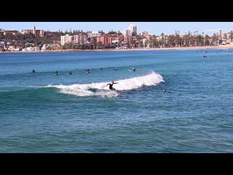 Surfing Queenscliff