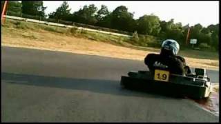 preview picture of video 'Karting RKM Part 3'