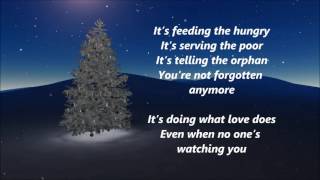 Matthew West and Amy Grant - Give this Christmas Away (Lyrics)