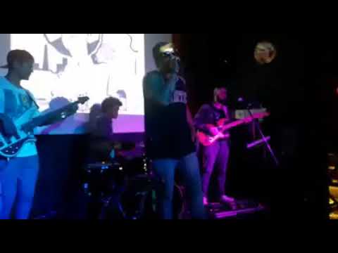 Metrô Capuêra - Por Amor (AOVIVO)