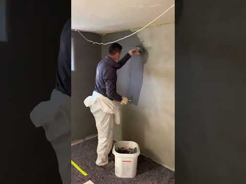 ISOTEC-Innenabdichtung gegen seitlich eindringende Feuchtigkeit im Keller ❌💧