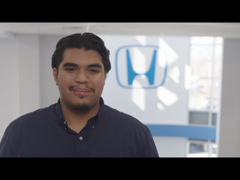 Sales & Leasing Consultant Arthur Montano