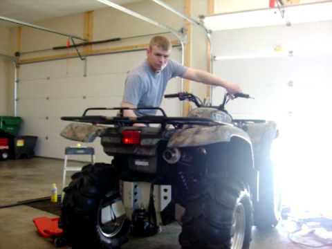 Yamaha Grizzly 660 with HMF Utility Exhaust