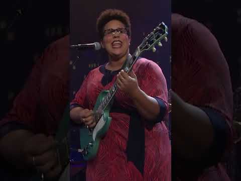 Flashback with Jimmie Vaughan since he’s joining me on the road. Tickets: tour.bonnieraitt.com