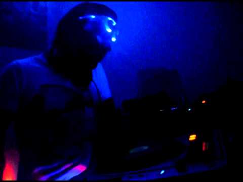 KEN  ISHU @  THE TUBE L'ATTITUDE CLUB 16/01/11 DJ SMOOTH AALST