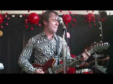 Festival Cosmic Trip 2010 - Kitchenmen - Save my soul (Wimple Winch).AVI