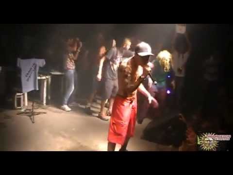 Mc Kauan AO VIVO no BARUERI CLUB (30_11_12 UVRFEST FUNK) OFICIAL .