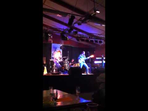 Surovejstefan - Hound dog (Pivovar Kocour 2011)