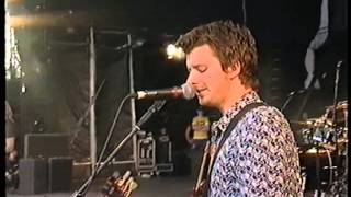 Embrace, Wonder, live at V2001 Festival