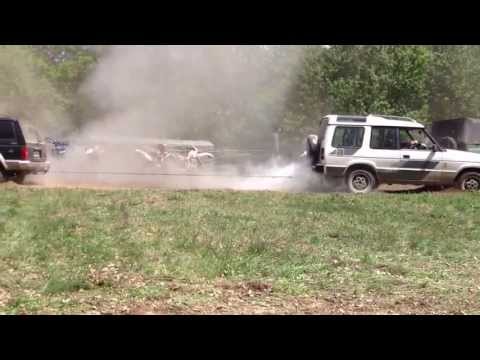 Land Rover Discovery Vs Jeep Cheroki - the 2.5 TD battle