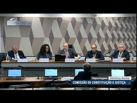 Debatedores defendem nova lei para regular polícias militares