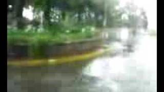 preview picture of video 'Rainy day entering Molino Flores Mixco Guatemala'