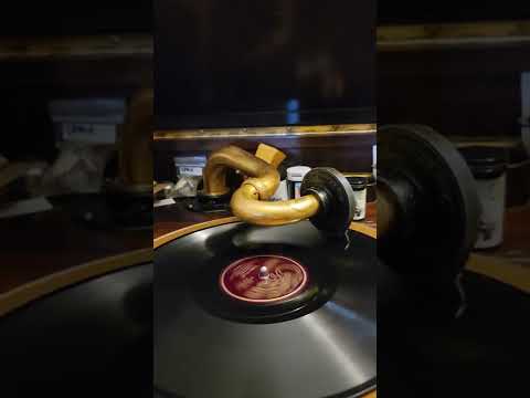 Cling to Me - (Dick Stone) Nat Brandwynne & his Orchestra Oriole Records #6-02-13 1936