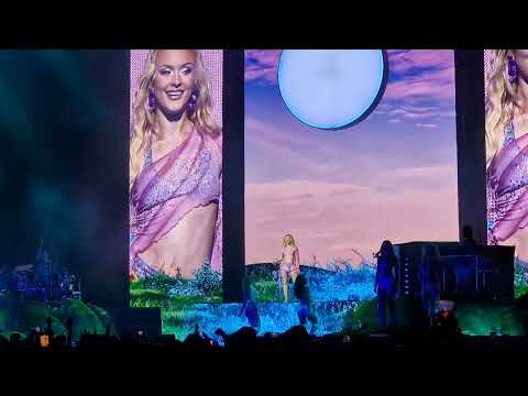 Zara Larsson - Can't Tame Her (Midnight Sun Tour, Riga, Latvia, 16.11.2025)