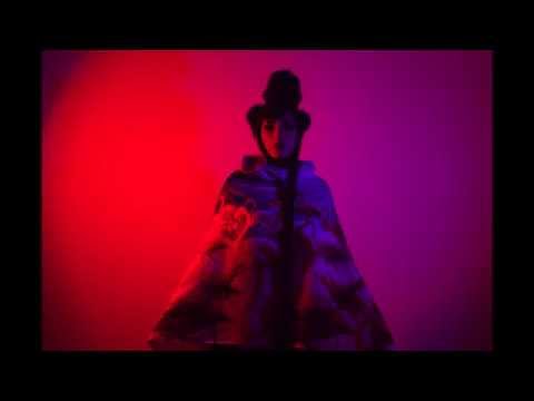 Três Vulcões - Lia Paris