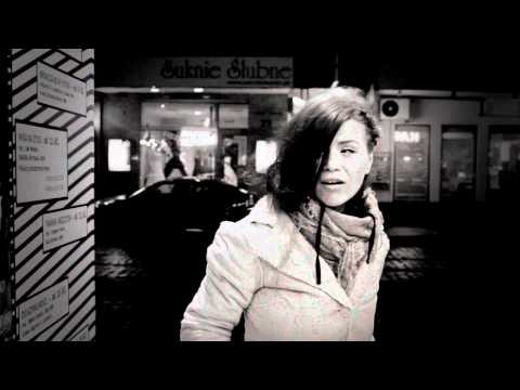 Mmm - Samotne Wędrówki Po Kinach feat. Pjus, Flow muzyka Zjawin