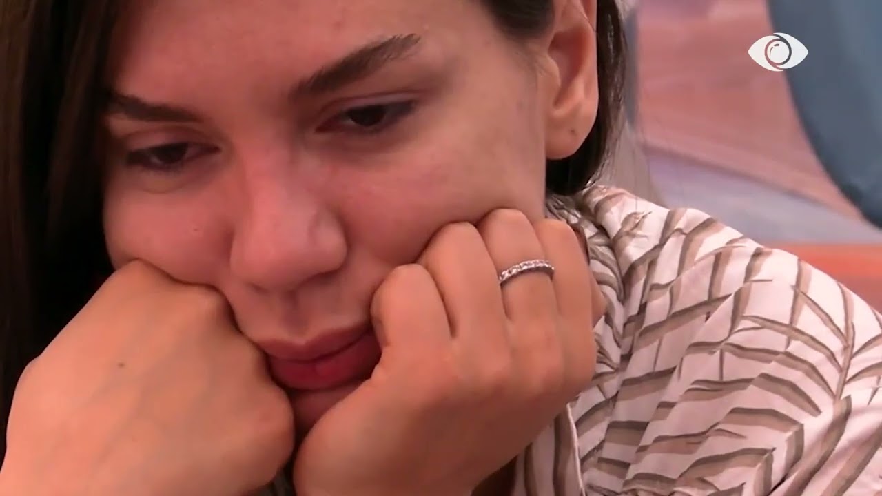 “Shtëpinë e babit e shita për çështjen e fëmijës”/ Rozana bisedon me Olën